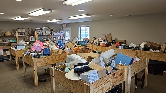 A Crate Deal Liquidation Outlet