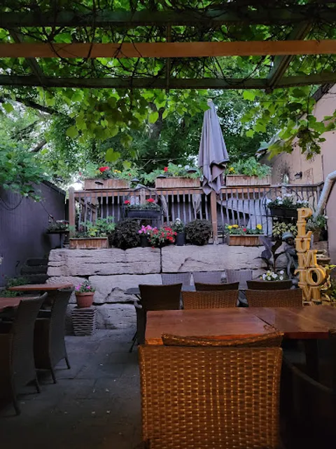 Rocco's Plum Tomato - The Original