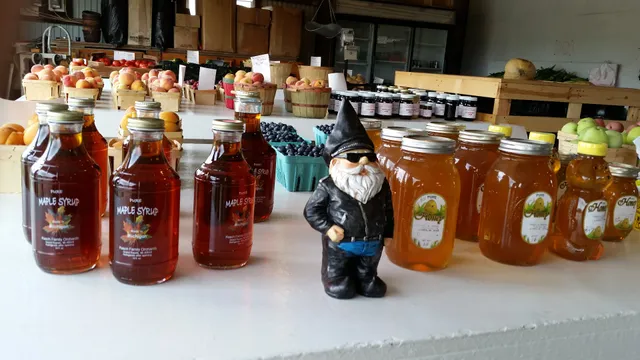 Fryear's Little Red Market