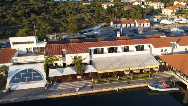 Hotel Stomorin-Marina Hramina