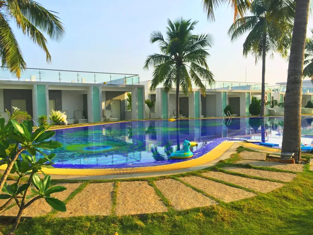 Grande Bay Resort And Spa