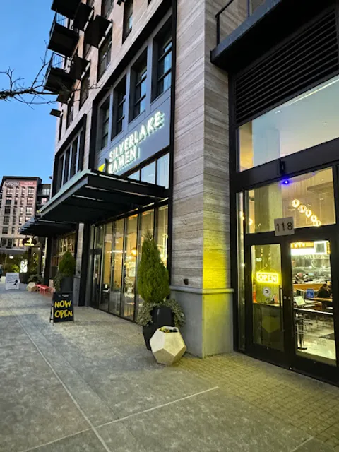 silverlake ramen kirkland