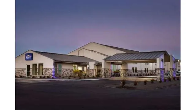 Baymont by Wyndham Shawnee