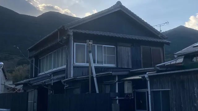 一棟貸し宿『旅路』 お一人様6,000円〜 目の前に駐車場あり ペットOK 長期滞在OK