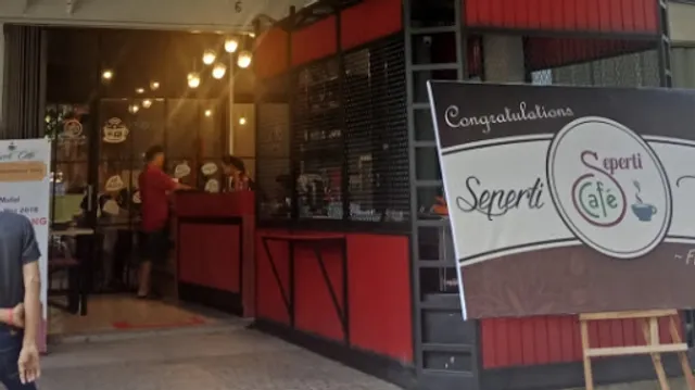 "Seperti Cafe"
