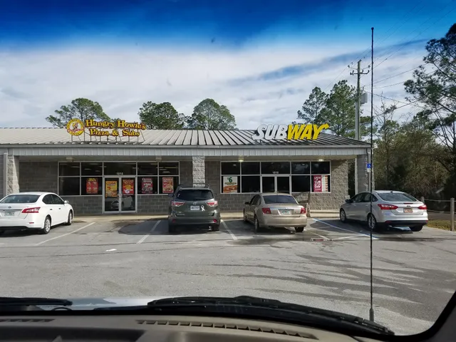 Hungry Howie's Pizza & Subs