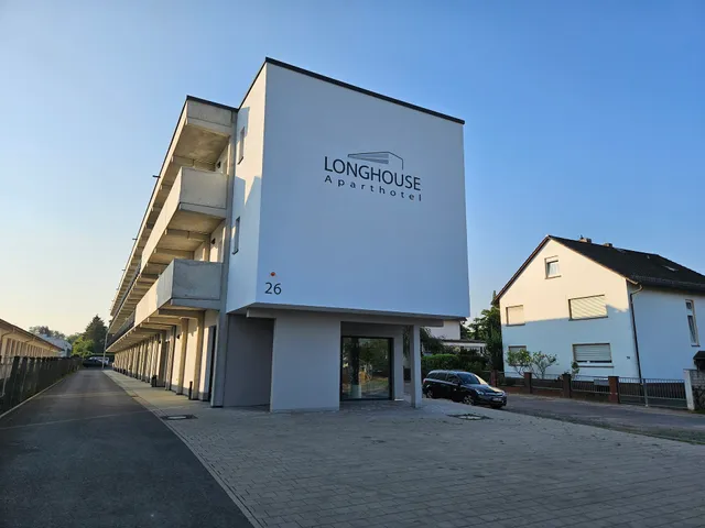 Longhouse Aparthotel