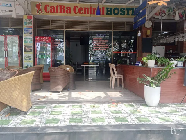 Catba Central Hostel