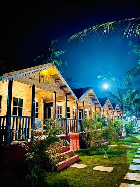 Parisa Beach Resort