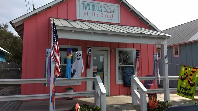 Two Gulls Gifts and Provisions