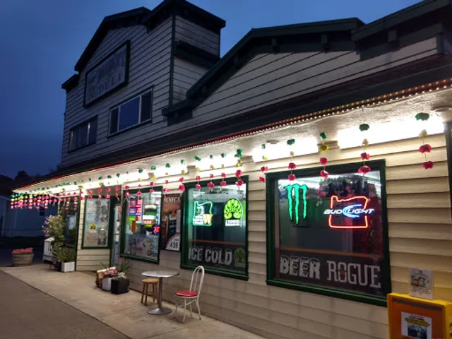 Country Market Deli & Young's Kitchen (Korean Cuisine)