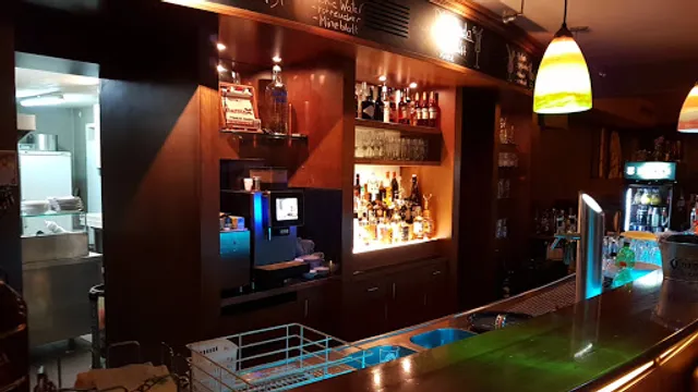 Matrix Billard-Café