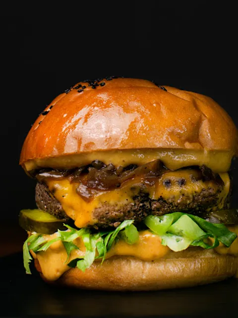 GOOD FLIPPIN' BURGERS® - Bandra