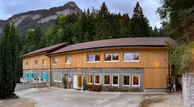 SANSKRITI - Centre de Retraite de Yoga & Meditation & Restaurant