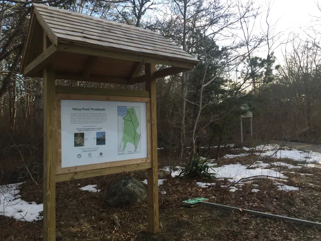 Sheep Pond Woodlands Trail