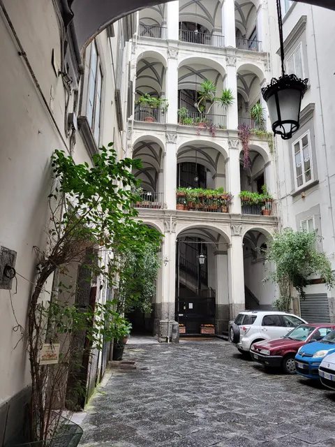 MB95 - Mezzocannone Luxurious Bed&Breakfast