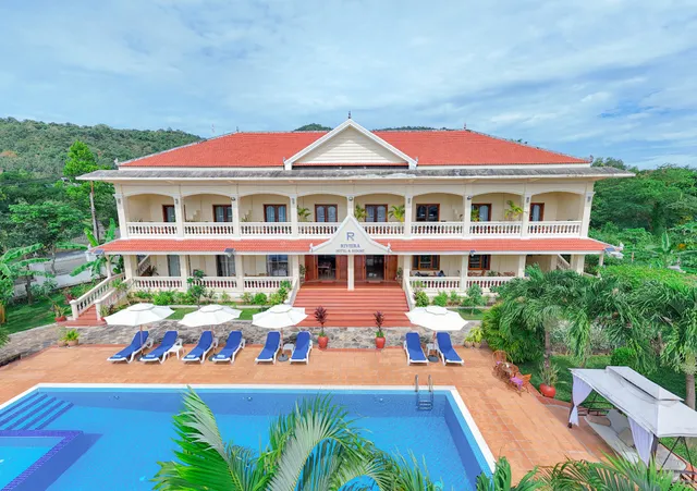 Riviera Hotel & Resort Kep