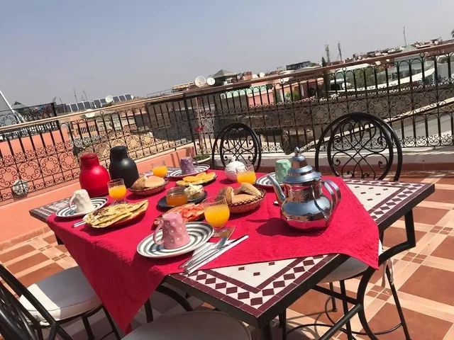 HOSTEL AMOUR D AUBERGE