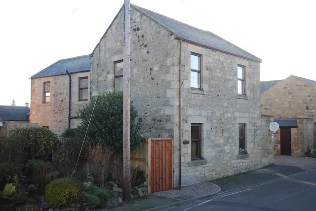 THE OLDE SCHOOL HOUSE-DOM