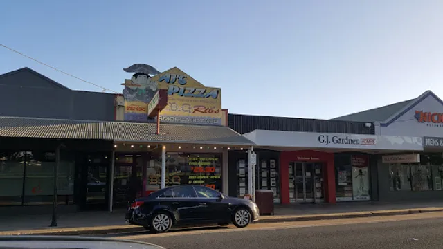 AJ's Pizza
