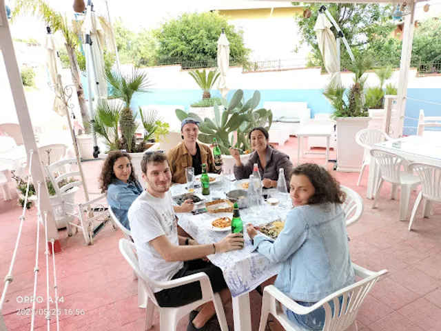 Al Bivio Wine bar restaurant "Mini Market"