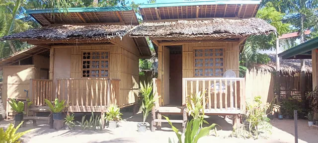 Kubo Inn and Beach Camp
