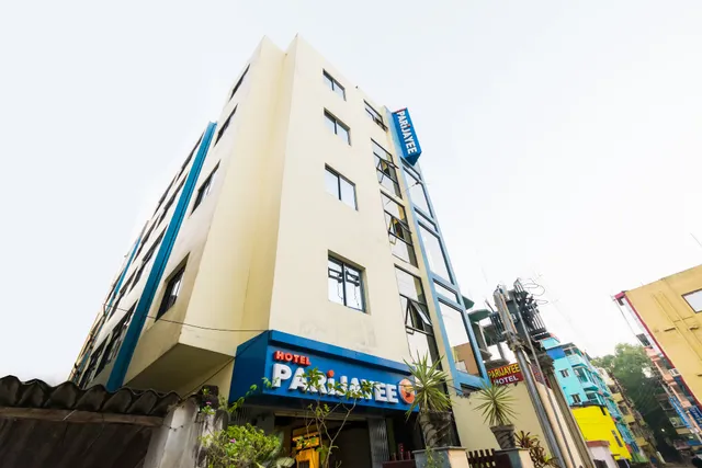 Hotel Parijayee