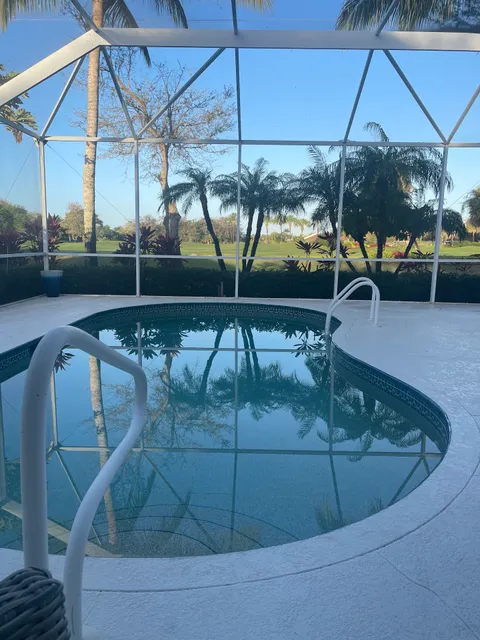 Debbie Hunt, Realtor