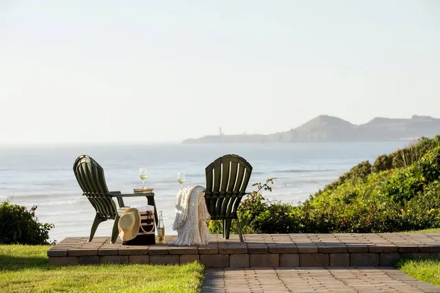 Hallmark Resort Newport