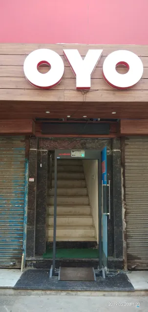 FABSTAYS-Hotel Victoria Dx