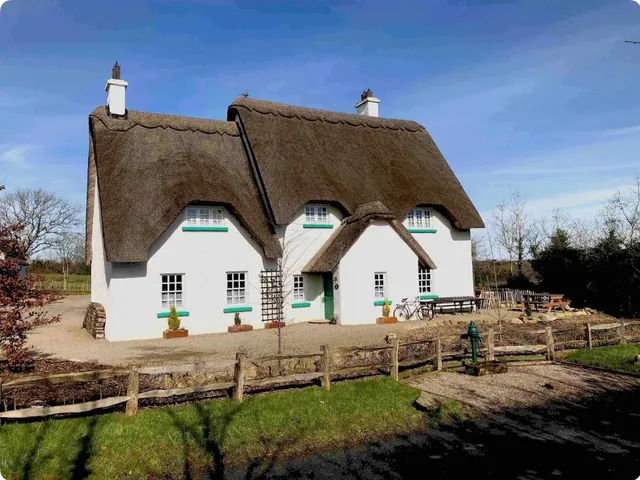 Rosehill House, Thatched Irish Cottage