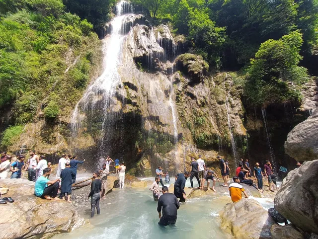 Umbrella Waterfall Parking Beri