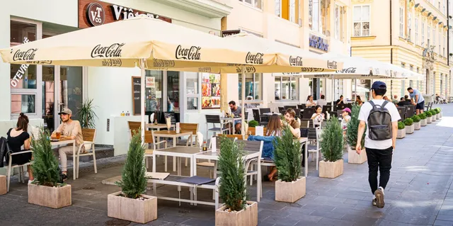 Việt Tám Restaurant