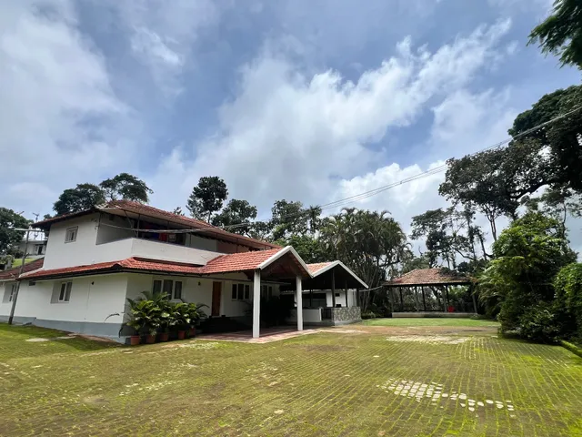 Misty Woods homestay