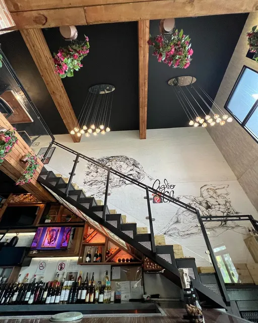 Aglio e Olio Wood-Fired Italian Restaurant