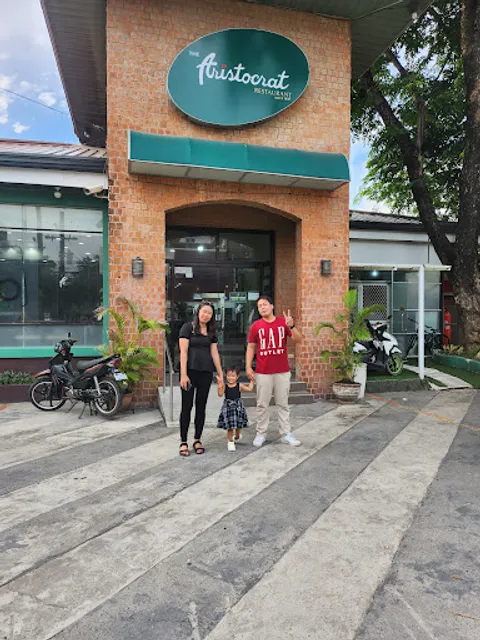 The Aristocrat Restaurant - Subic