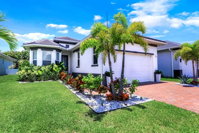 Mel J. Biondi | Coastal 239 at Compass