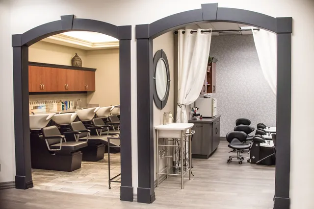 Avanti Salon
