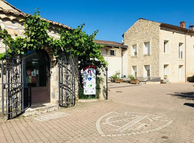 Domaine De La Croix Blanche