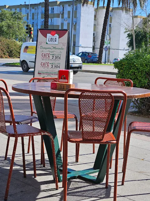 Cerveceria Lola - Avenida La Granja