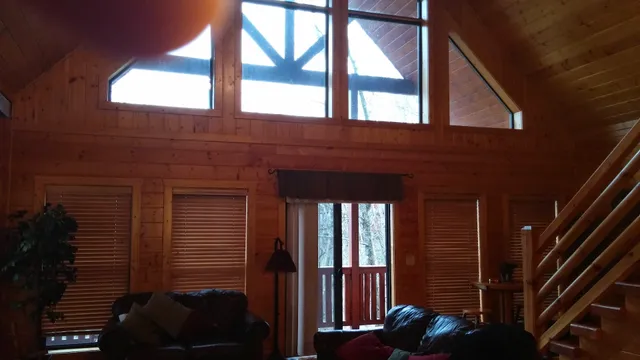 A Friendly Forest cabin