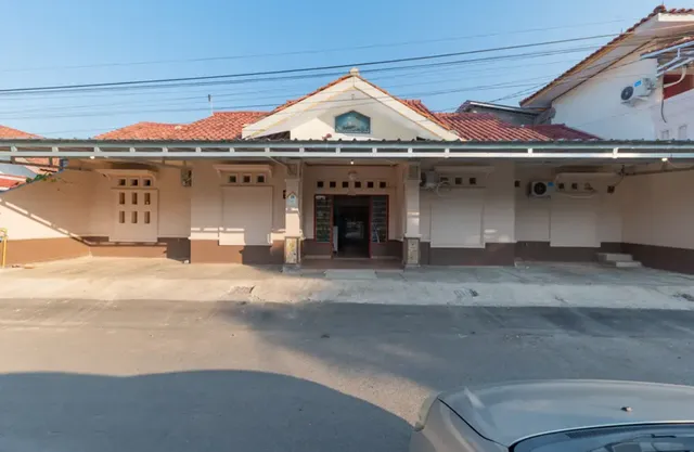 Urbanview Hotel Sany Cirebon