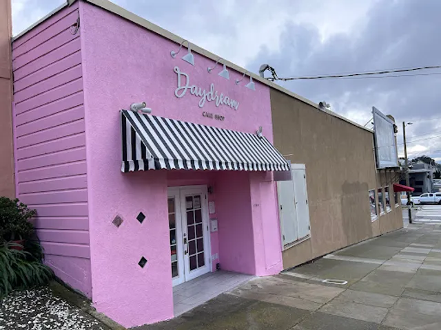Daydream Cake Shop