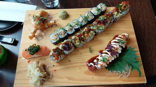 HENSSLER AT HOME - City