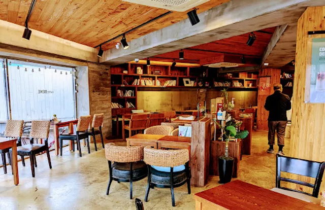 Caffe Bene Seoul Land