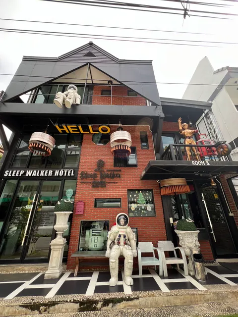 Sleep Walker Poshtel