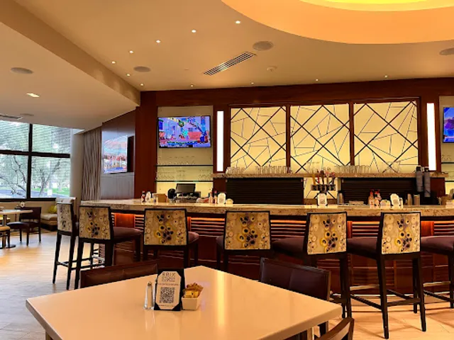 Brix Kitchen+Cocktails