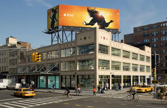 Apple West 14th Street