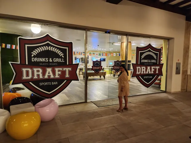 Majestic Mirage Draft sports bar