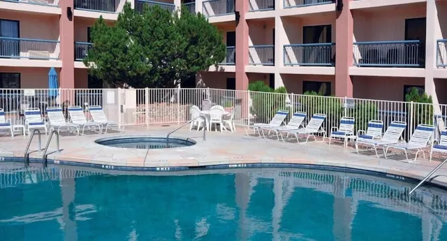 Grand Canyon plaza hotel apartment
